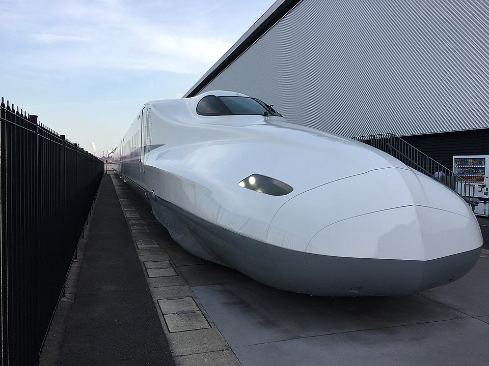 リニア・鉄道館に展示されるN700系新幹線